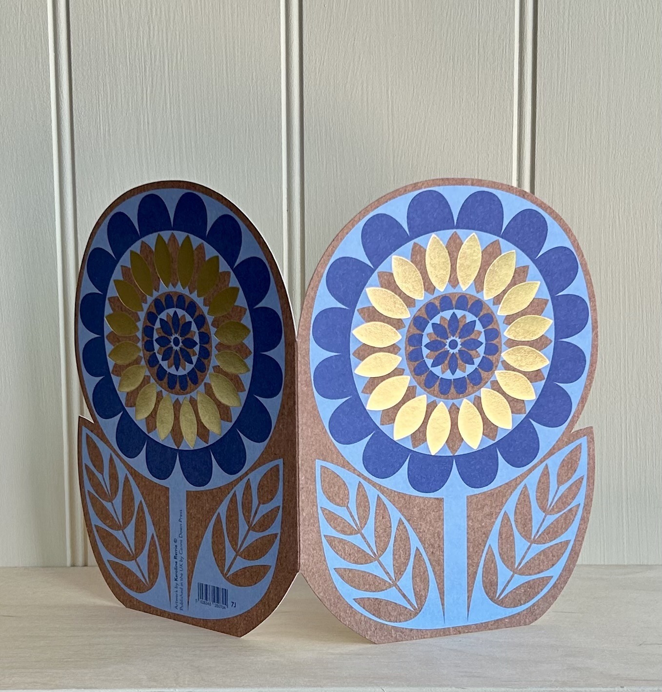 Flower - Blue & Gold 2 Flower - Blue & Gold Flower - Blue & Gold - Image 2